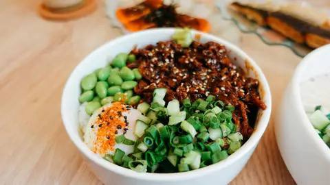 Déficit de proteínas: 6 señales inesperadas del organismo que indican que hay que cambiar la dieta